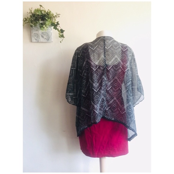 Chiffon Open front cover up - Picture 8 of 8